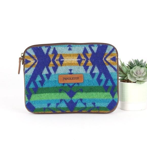 Pendleton Wool Pouch / Tablet Sleeve - Picture 1 of 6